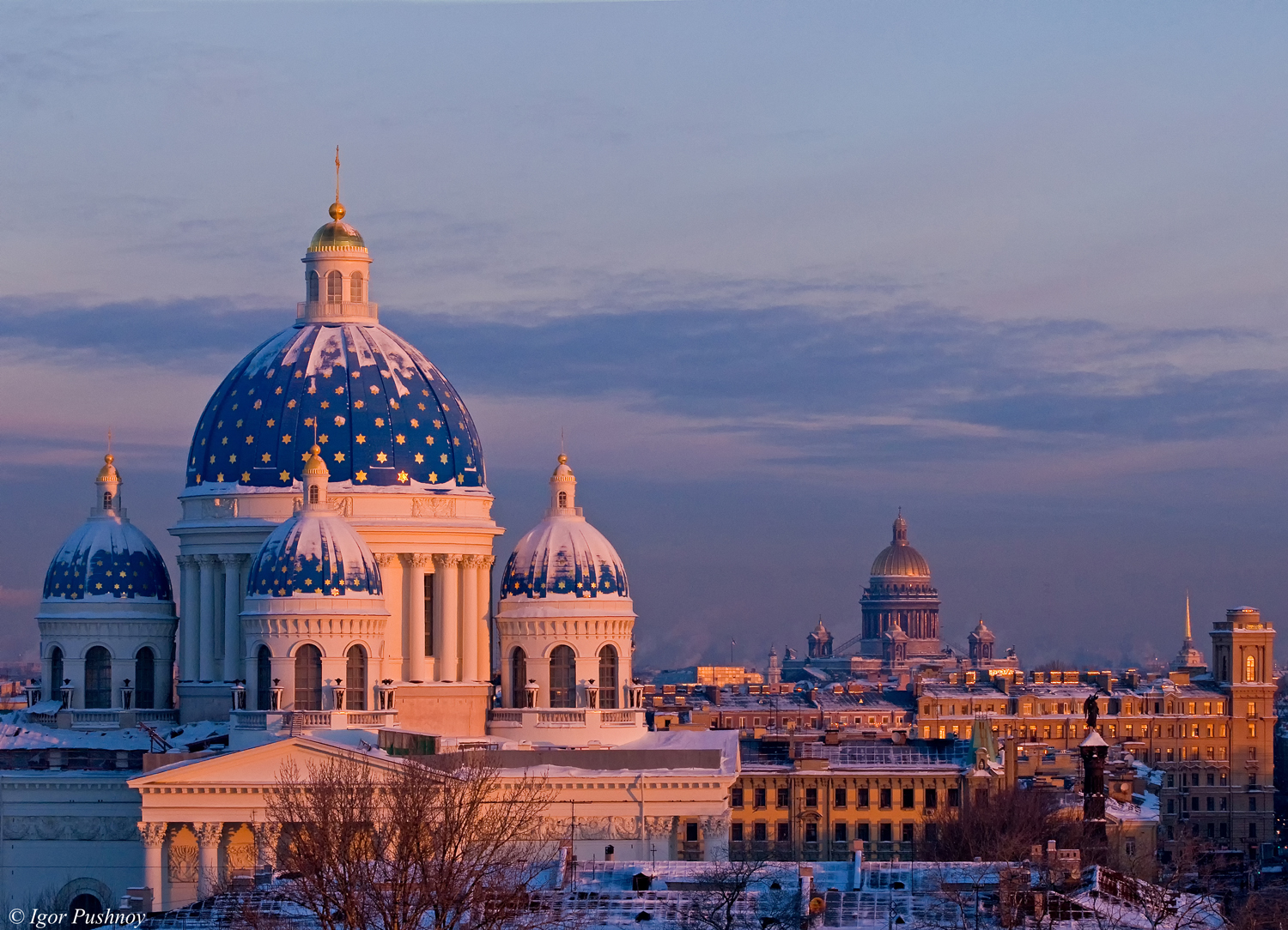 Православное спб. Троице-Измайловский собор. Измайловский собор Санкт-Петербург. Троицко Измайловский собор на площади. Троице-Измайловский собор фото.