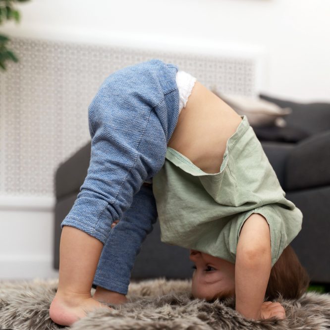 Весёлая гимнастика для детей от 1 до 3 лет. Гимнастика для малышей