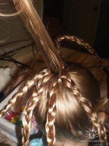 pricheskinarad70 - Нарядные прически для девочек и мам