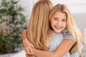 Мама с дочерью