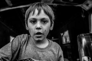 Ребенок из обеспеченной семьи: чего ему не хватает? Будущего. Мальчик