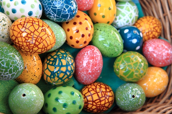 Поделки к Пасхе high angle view of multi colored candies - Поделки к Пасхе