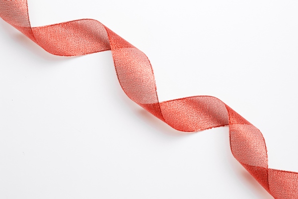 Поделки к Пасхе simple red ribbon white background - Поделки к Пасхе