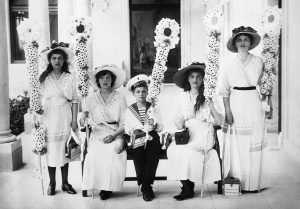 original - «Белый цветок»: учим детей милосердию