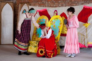 1 - Масленицу встречаем (сценарий детского праздника)