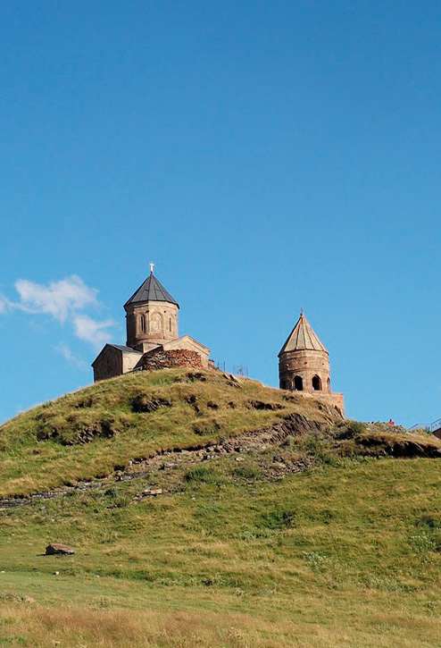 Монастырь на Казбеке