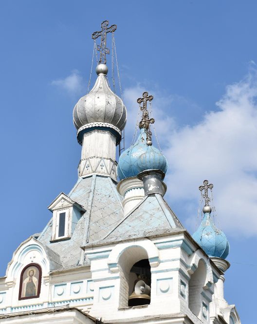 Белый храм над рекою