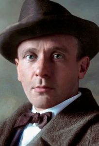 Читать: Верил ли создатель «Мастера и Маргариты» в Бога?