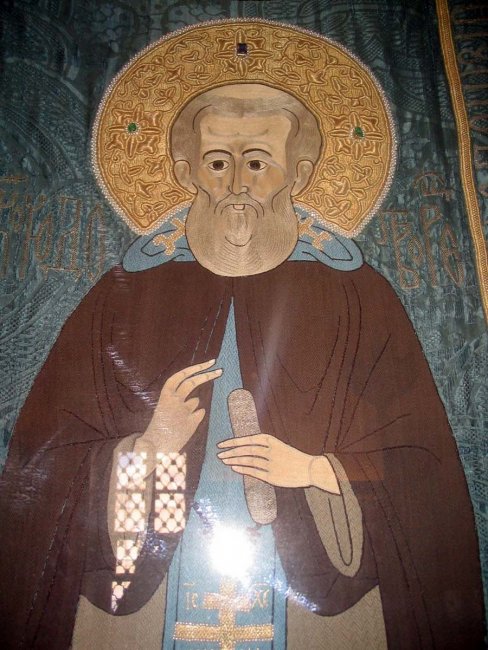 пелена с вышитым изображением преподобного Никона Радонежского 1586г..jpg