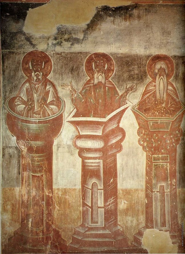 Spas_na_Ilyine_-_Three_stylites_3.jpg