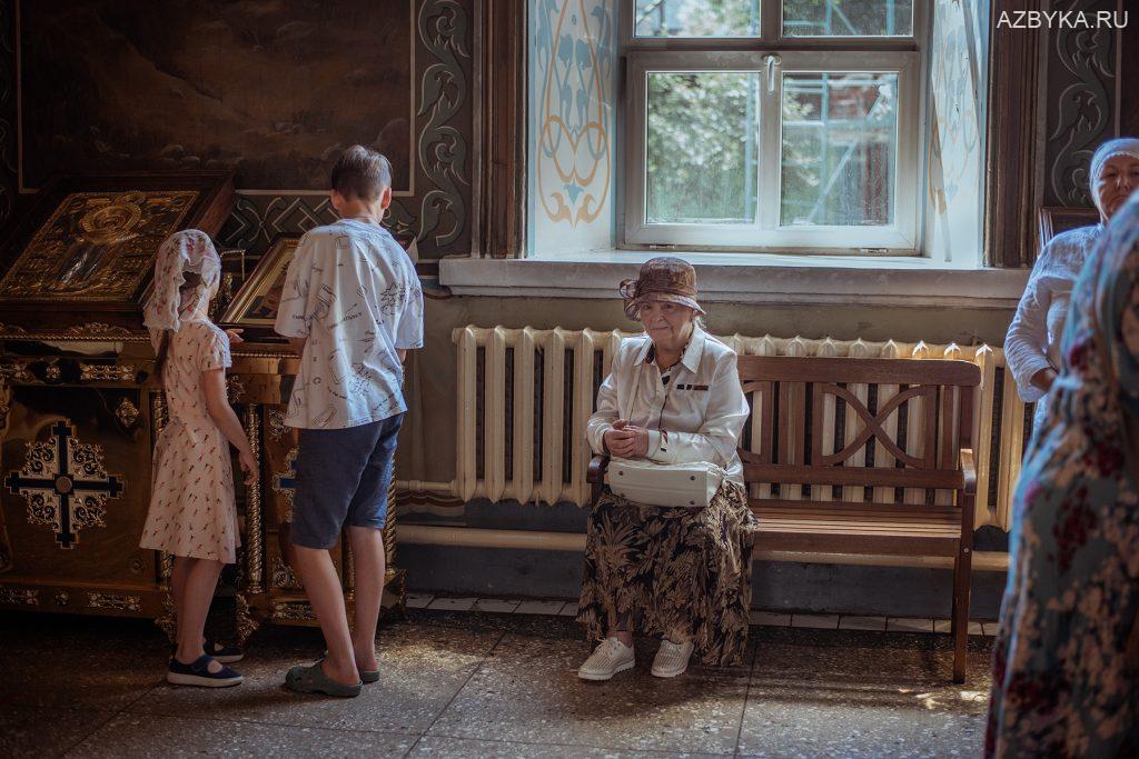 Божественная Литургия в храме Казанской иконы Божией Матери (Волгоград)