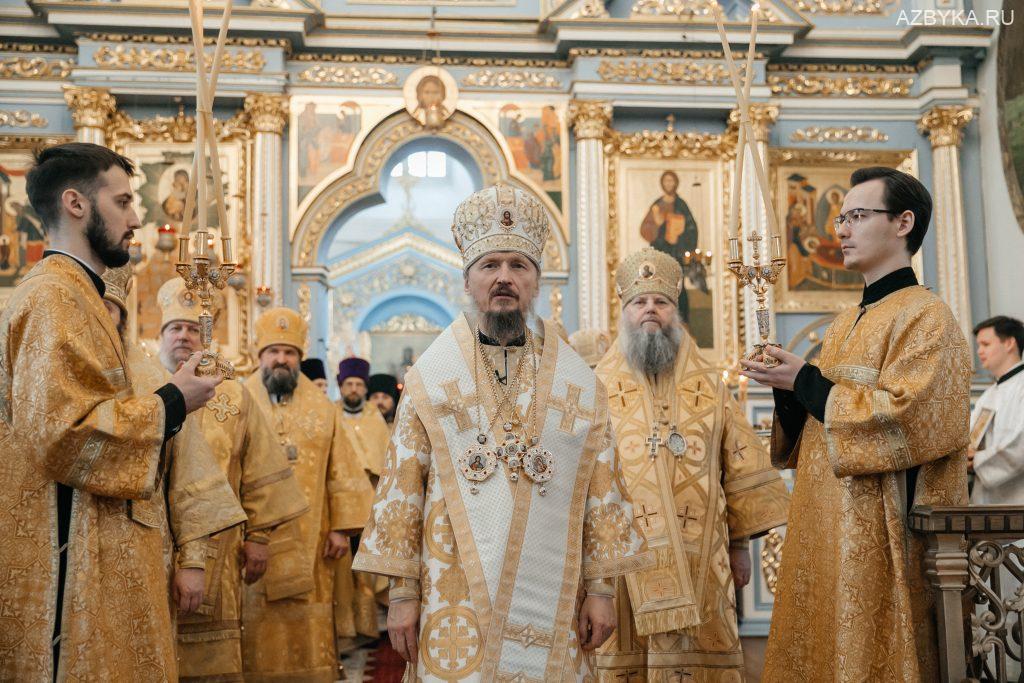 Постриг во чтецов выпускников МинДС