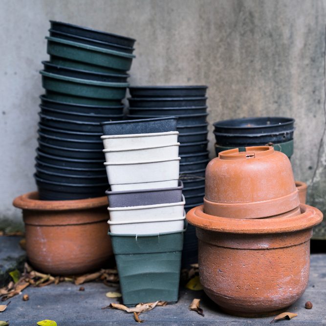 Вторая жизнь старых горшков