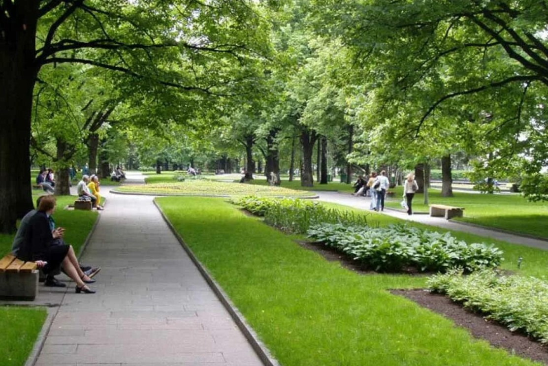 Отделка парков. Аллея Москва парк. Сквер экономистов Самара. Улица парк Москва. Зеленый парк Москва.