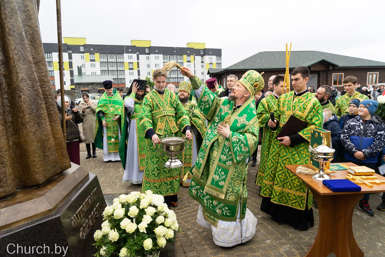 Церемония открытия памятника
