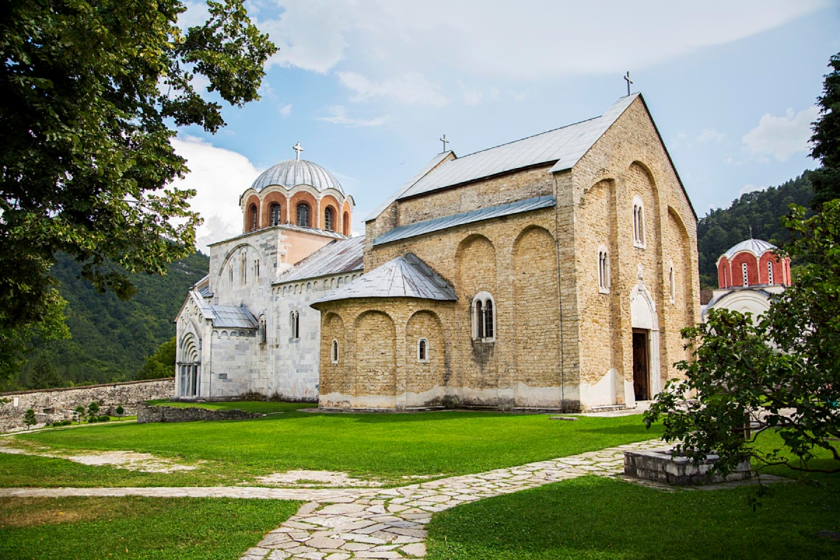 Сербия монашеская