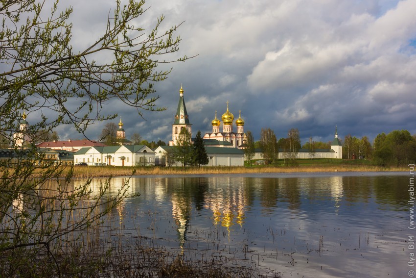 Валдайский иверский монастырь фото