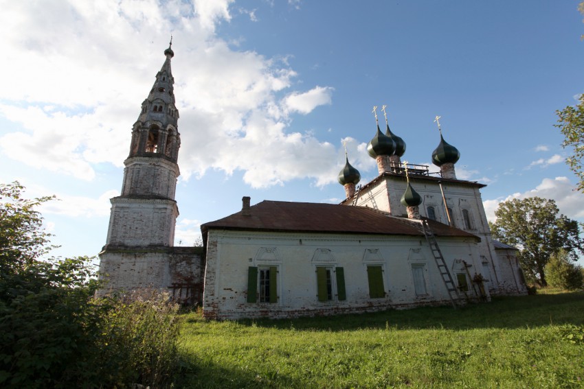 Никольское ярославская. Село Никольское Некрасовский район Церковь. Церковь в селе Нетребово Ярославской области. Храм села Никульское Ярославская область Никольский. Село Никольское Ярославская область Некрасовский район.