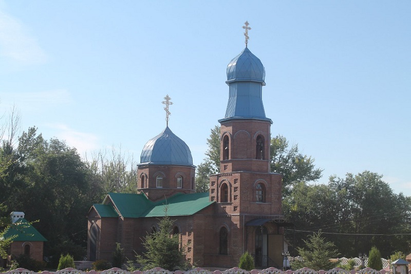 Ново сели. Храм Новоселки Мелекесский район. Храм Архангела Михаила п Новоселки. Посёлок Новоселки Ульяновская область Мелекесский район. Храм Архангела Михаила в поселке в Новоселках.