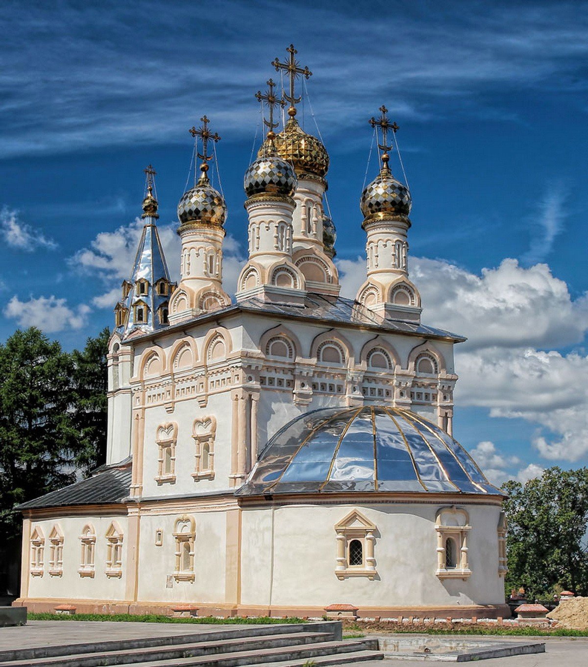 Церкви рязани. Храм спас преображениярязань. Храм Спаса-на-Яру г. Рязани. Рязанский Преображенский храм спас-на-Яру. Спас на Яру Рязань.