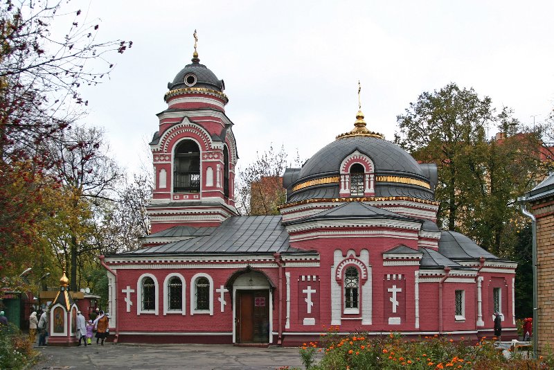 Храм иконы знамение в москве. Храм иконы Божией матери Знамение в Аксиньино. Храм в Аксиньино Речной вокзал. Церковь иконы Божией матери «Знамение» Речной вокзал. Знаменская Церковь Фили.