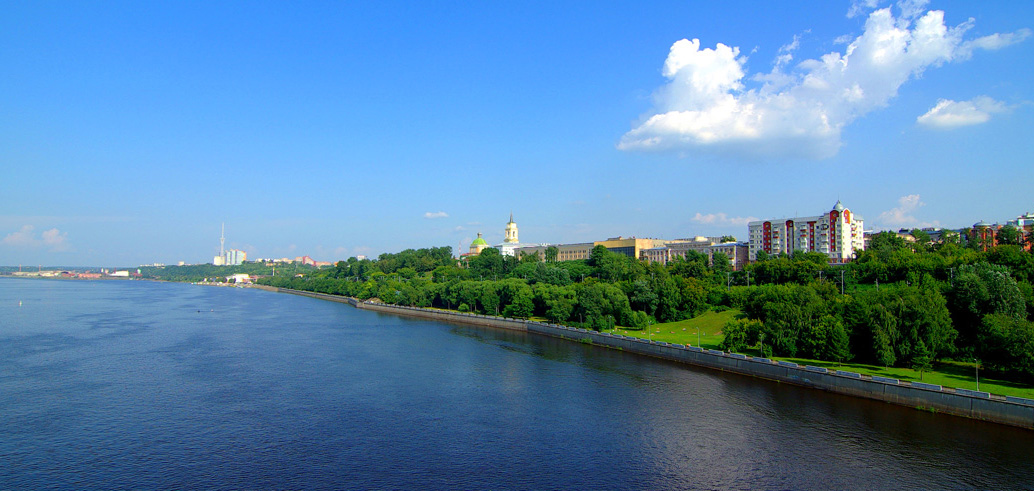 Город миллионер на каме. Река Кама в Перми. Набережная реки Кама. Набережная реки Кама Пермь. Пермь набережная Камы.