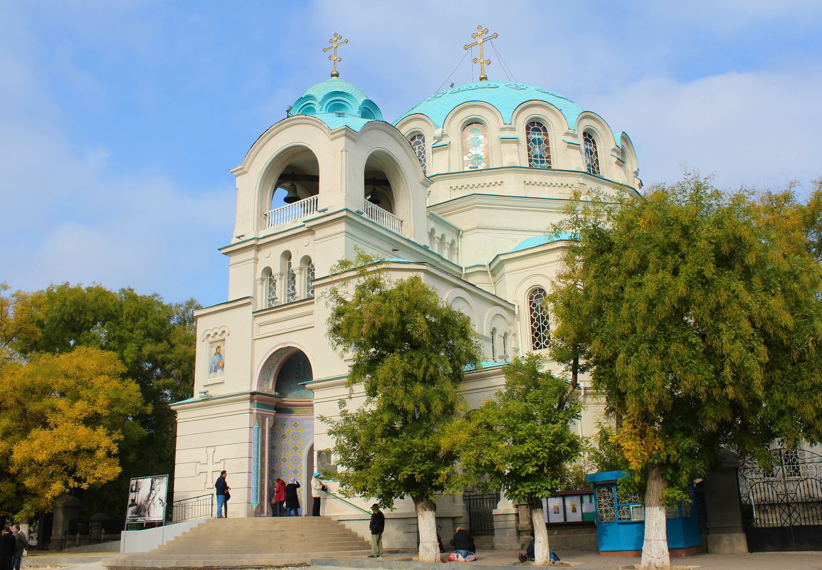 Храмы в евпатории