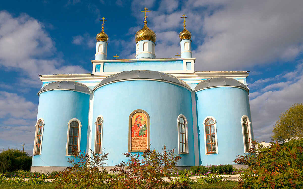 Храм пресвятой богородицы во владыкине. Церковь теплое тепло-Огаревского района Тульской области. Храм Иверской иконы Божьей матери в Тульской области. Церковь Иверской иконы Божией матери теплое. Церковь в тепло-Огаревском районе.