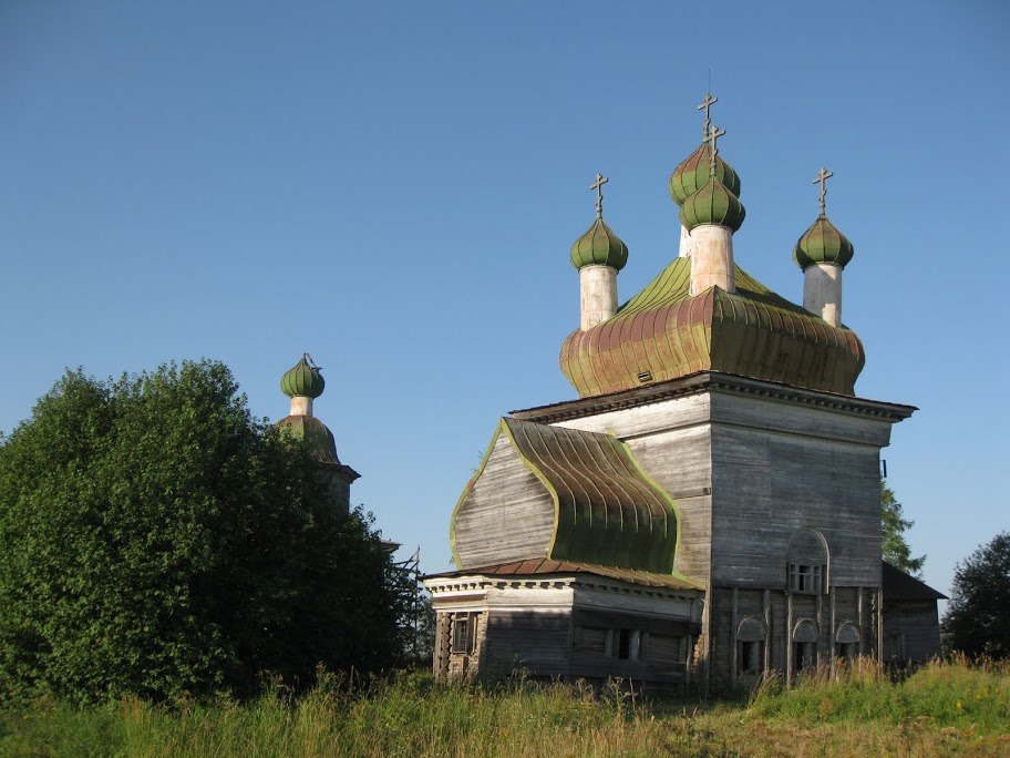 Каргополь деревянная Церковь