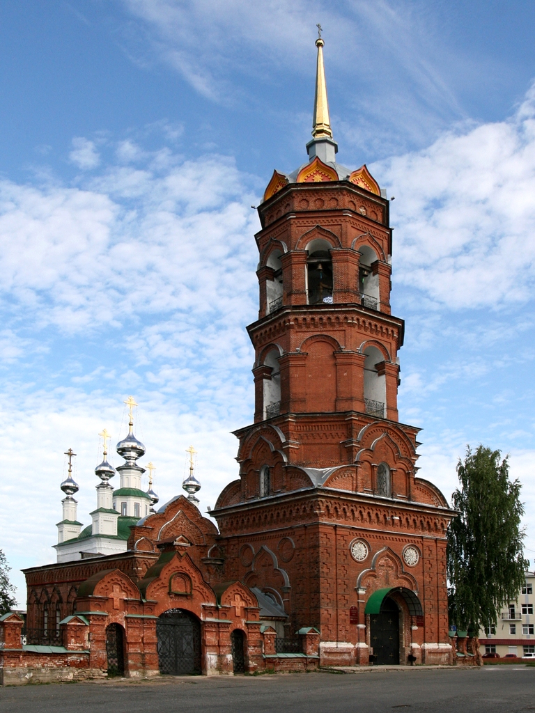 Тихвинский храм осенью Кунгур