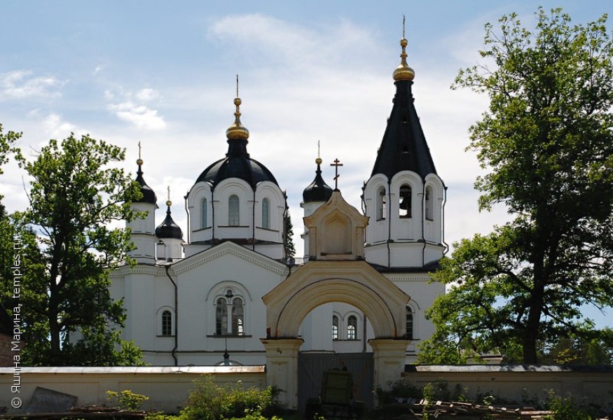 Храм во имя всех святых фото