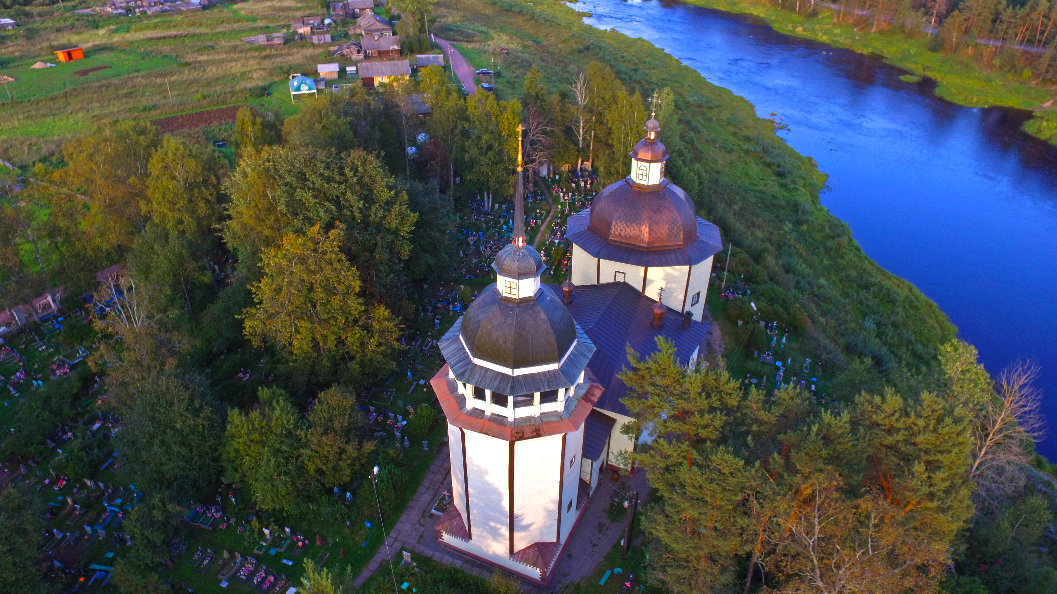 Церковь Георгия Победоносца в деревне Родионово