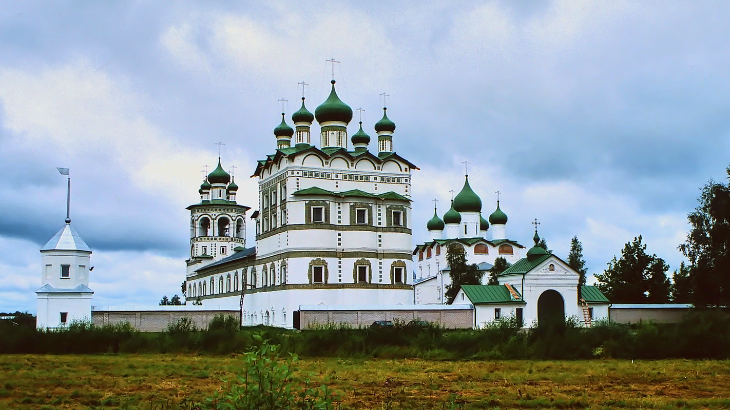 Храмы 14 века. Николо-Вяжищский монастырь. Николо-Вяжищский монастырь Великий Новгород. Монастыри 17 века. Новгородский монастырь 14 века.