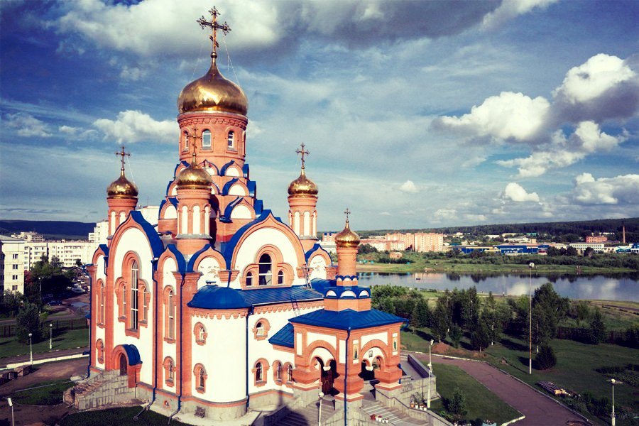 Зеленогорск красноярский. Храм Серафима Саровского Зеленогорск. Собор Серафима Саровского Зеленогорск Красноярский край. Церковь в городе Зеленогорск Красноярский край. Храм преподобного Серафима Саровского Зеленогорск Красноярский край.