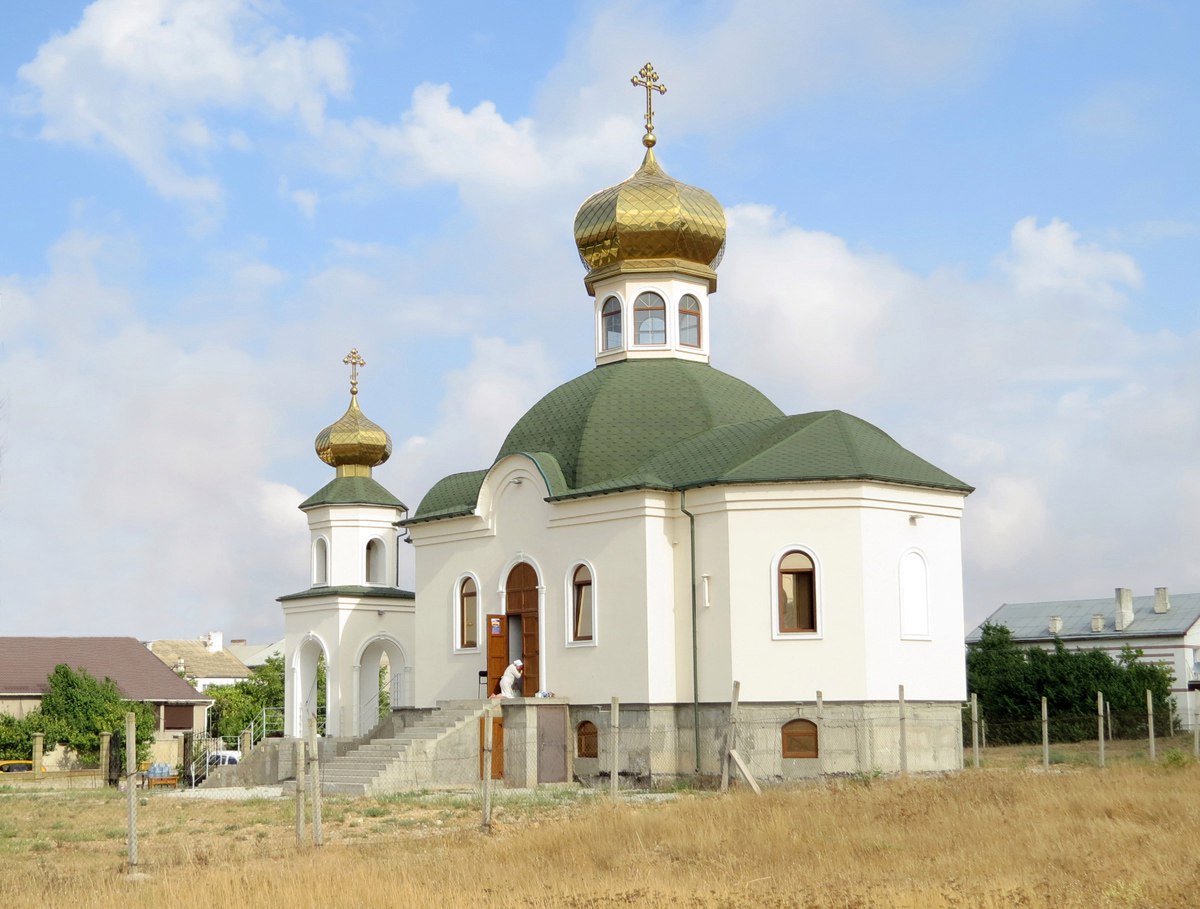 Храм луки минск. Храм святителя Луки в Евпатории.