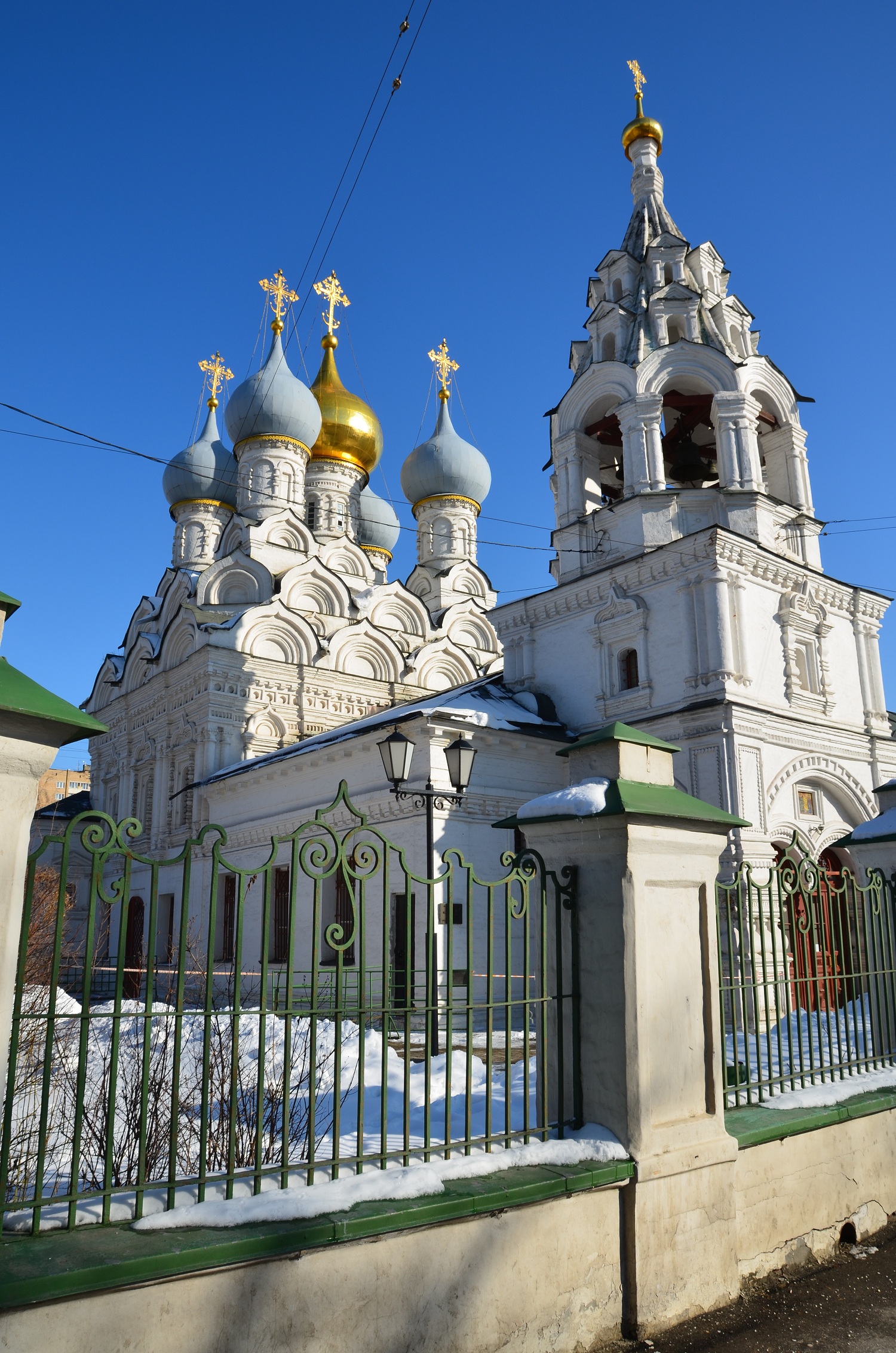 Никольские храмы москвы. Храм святителя Николая Чудотворца в Пыжах. Храм Николая в Пыжах. Храм Николы в Пыжах в Москве. Храм Николая Чудотворца Мирликийского в Пыжах.