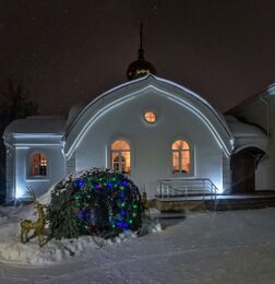 Храм апостолов Петра и Павла (Малый Исток)