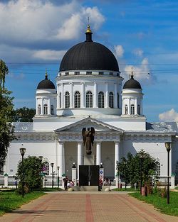 Спасский Староярмарочный собор – старая ярмарочная церковь