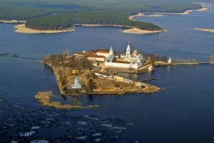 Тверская область (монастыри), Нило-Столобенская пустынь