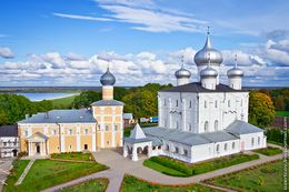 Варлаамо-Хутынский Спасо-Преображенский женский монастырь. Вид сверху