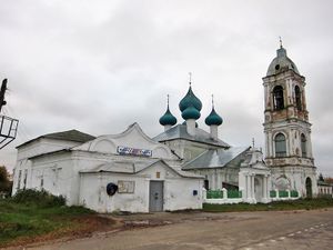 Воскресенский храм (Черная Заводь)