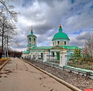 храм живоначальной троицы на воробьевых горах как добраться на метро