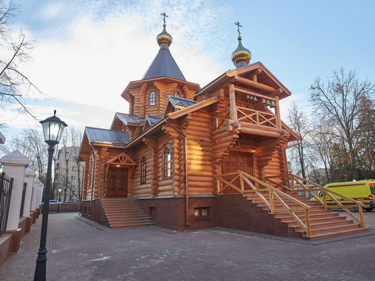 Паломничество в Москву, Храм во имя святителя Луки (Войно-Ясенецкого) ФМБЦ  им. А.И. Бурназяна ФМБА России (Москва) – Азбука паломника