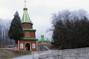 Свято-Серафимовский женский монастырь (с. Приборжавское)