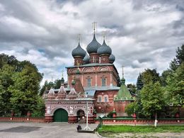 Церковь Воскресения Христова на Дебре