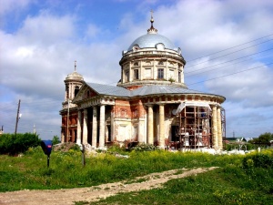 Свято-Духовский храм (Шкинь)