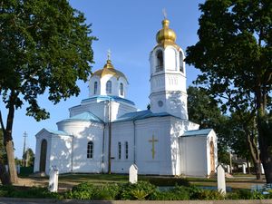 Воскресенский храм ДИсна1.jpg