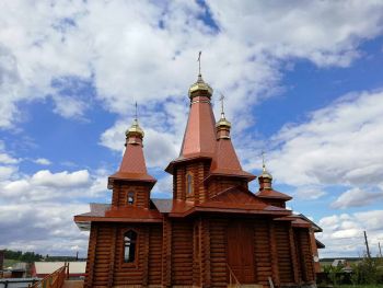 Храм Троицы Живоначальной (Верхние Караси), Троицкий храм Верхние Караси 4