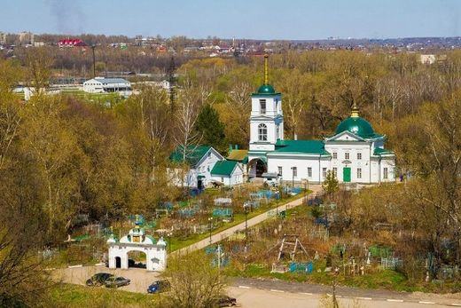 Церковь димитрия солунского кладбищенский пер 1а фото