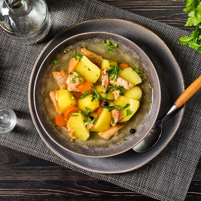 Лососевая уха из обрезков